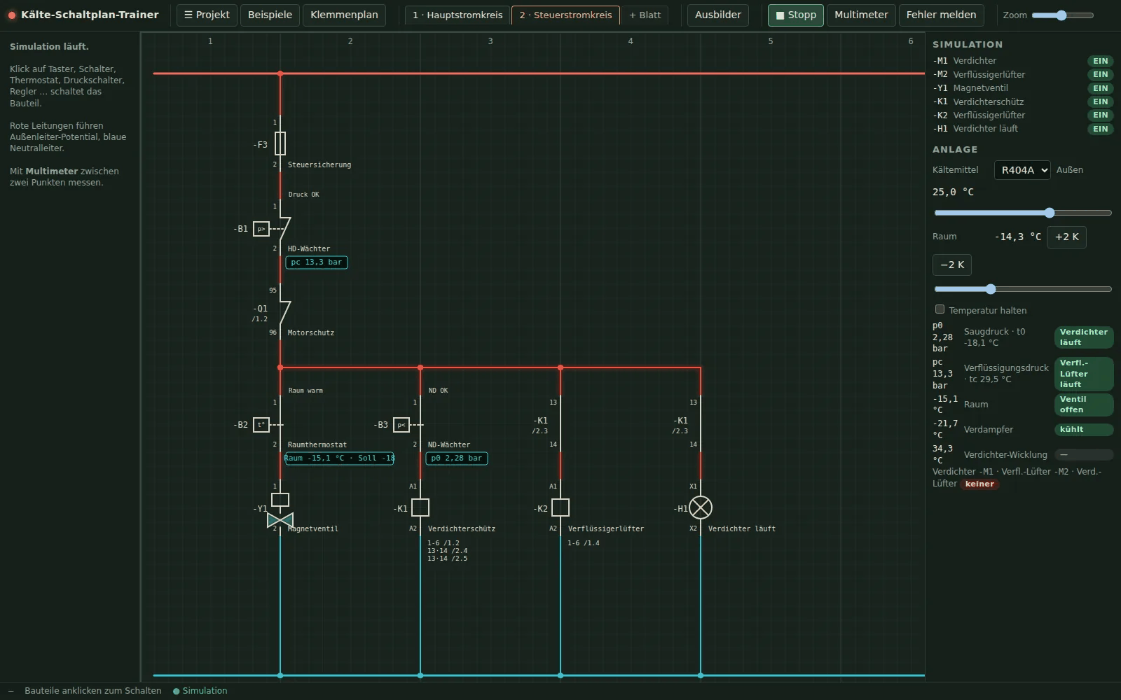 Steuerstromkreis einer Pump-down-Steuerung in der Simulation: rot leuchtende Leitungen zeigen den Stromfluss über HD-Wächter, Motorschutz, Thermostat und ND-Wächter zu Magnetventil und Verdichterschütz